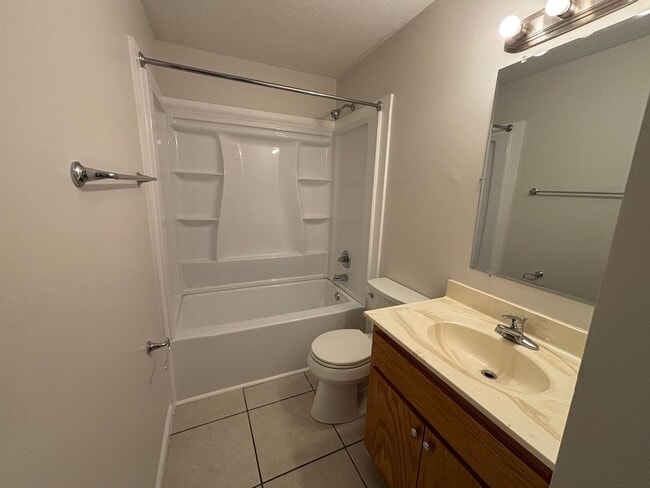 Building Photo - 1100 Frankford Ave