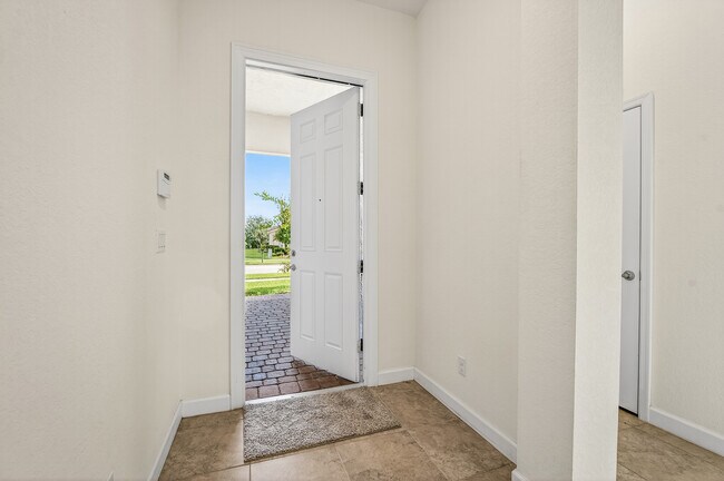 Building Photo - 1769 Berskshire