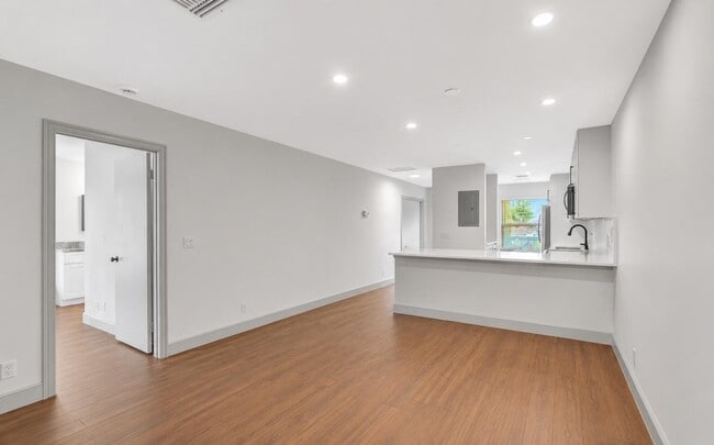 Building Photo - 1140 Mahogany Way