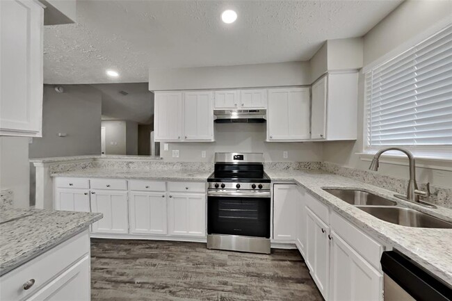 Building Photo - 7426 Boysenberry Ln