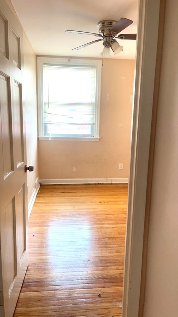 Building Photo - Stunning 3-Bedroom Townhome in East Oak Lane! Available NOW!