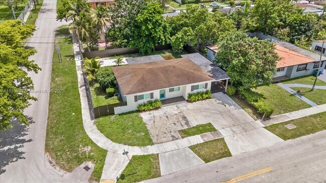 Building Photo - 1300 NW 132nd Terrace