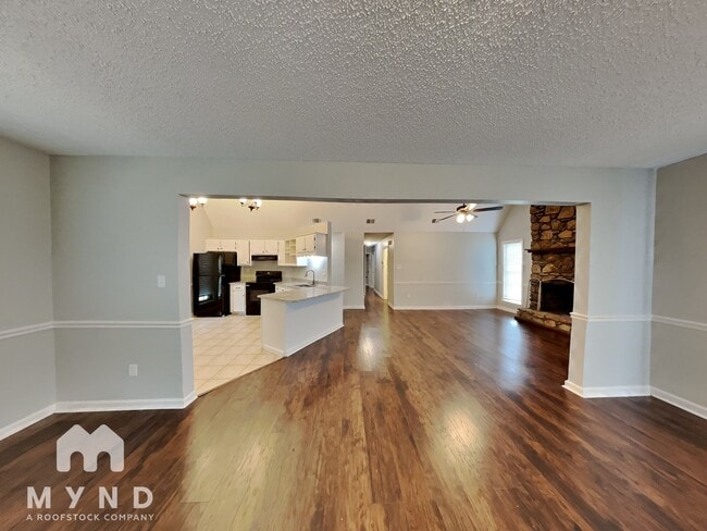 Building Photo - 5704 Ingleside Dr