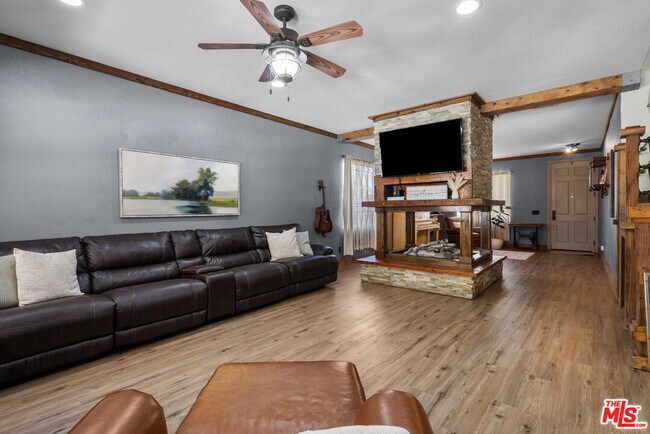 Building Photo - 28123 Gibraltar Ln