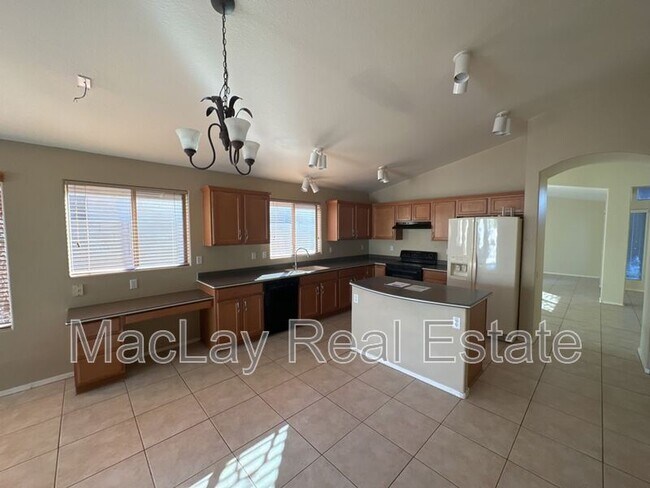 Building Photo - 10256 E Peralta Canyon Dr