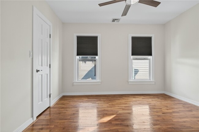 Building Photo - 38 Cedar St