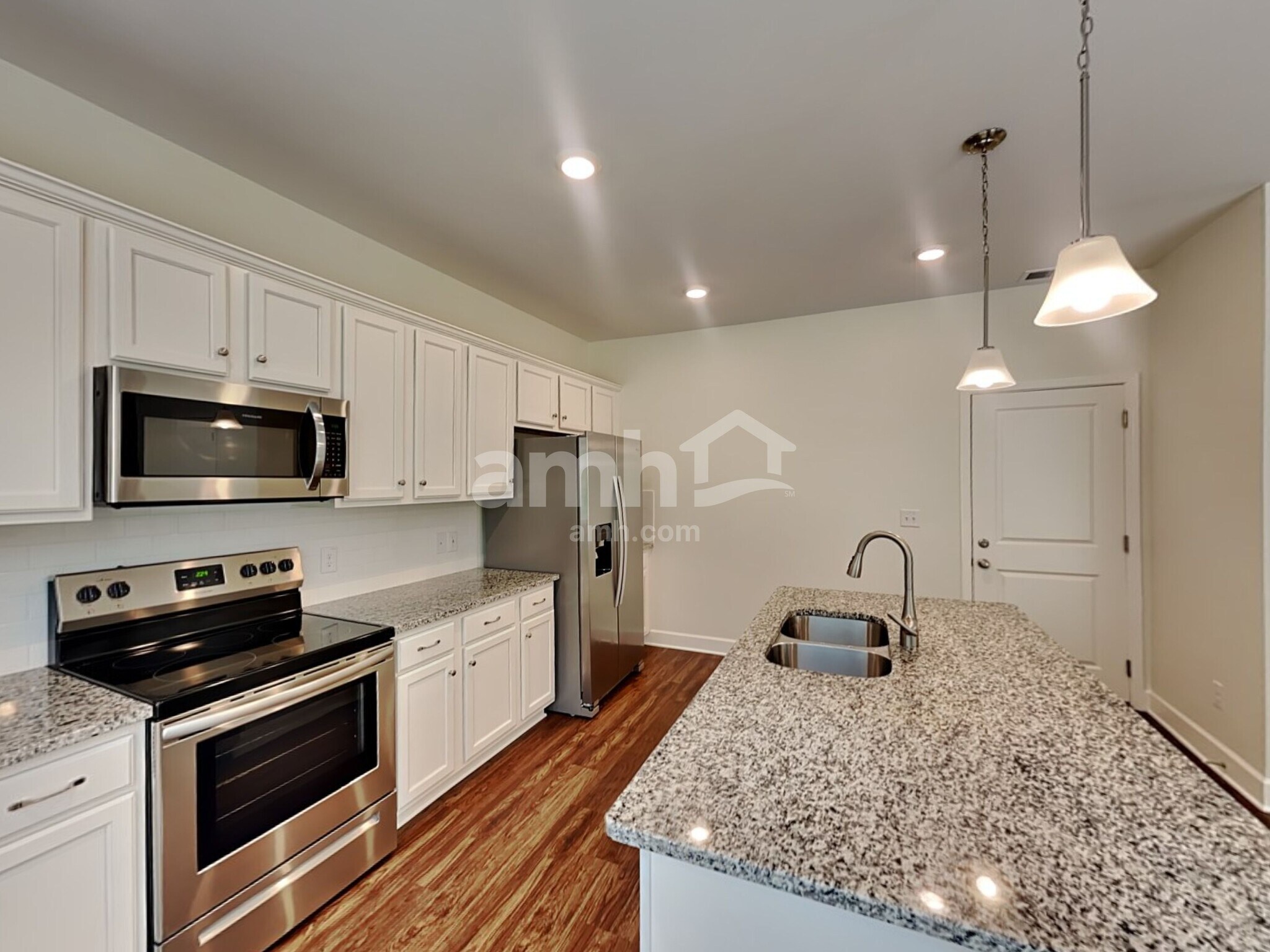 Building Photo - 5822 Zurich Rd