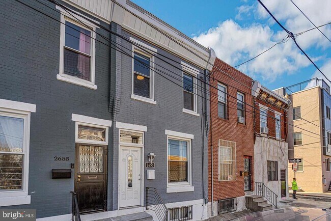 Building Photo - 2653 Jasper St