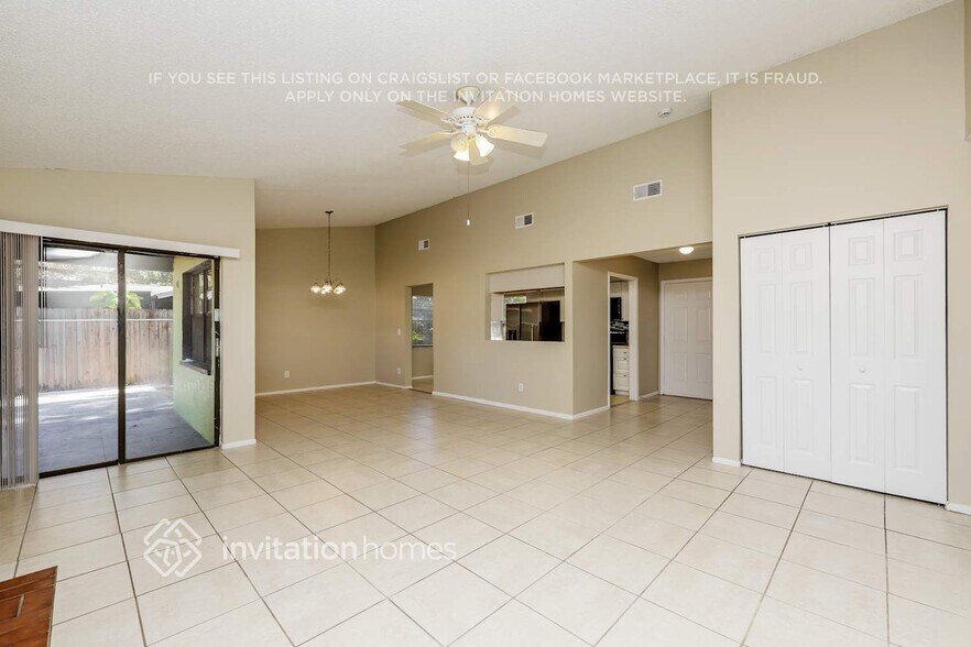 Building Photo - 2126 Little Brook Ln