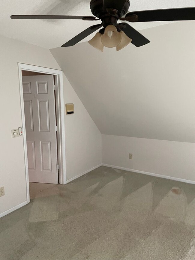 Building Photo - 3 bedroom Bathroom House in River Run Planation