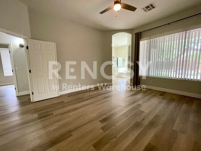 Building Photo - 637 W Citrus Way