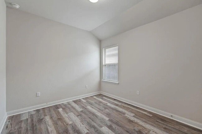 Building Photo - 8214 Cottage Rose Dr