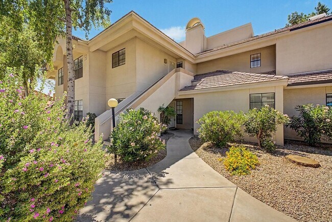 Building Photo - 6885 E Cochise Rd