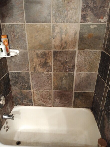 Building Photo - 2255 Pierce St NE