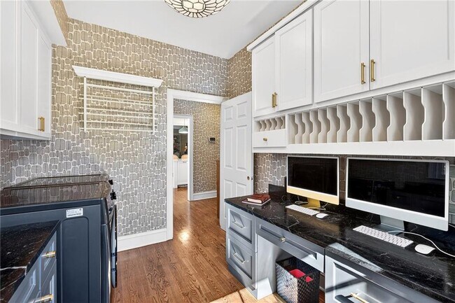 Building Photo - 3642 Mayfair Rd NE