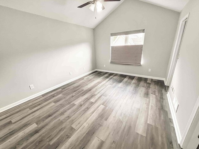 Building Photo - 3029 Vineyard Way