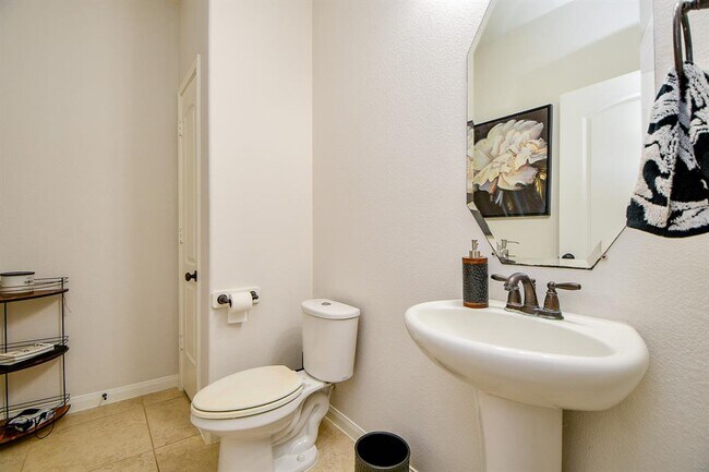 Building Photo - 3515 Summer Ranch Dr