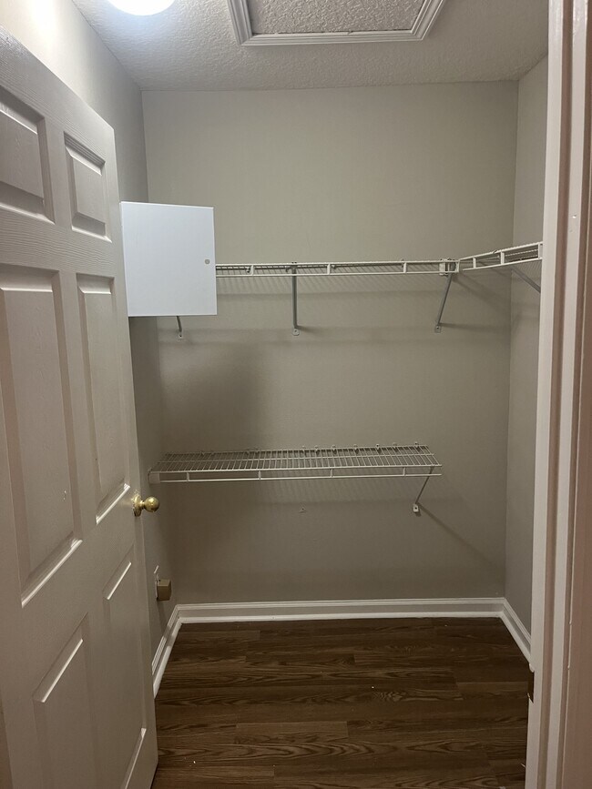Building Photo - 3610 Kirkpatrick Cir