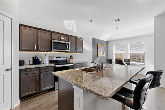 Building Photo - 4210 Showboat Ln