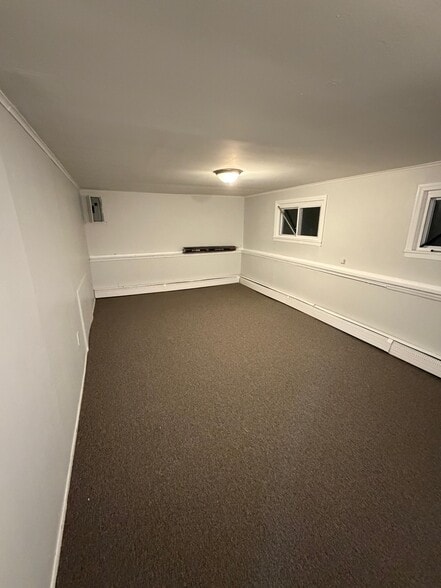 Building Photo - 958 Taylor Ave