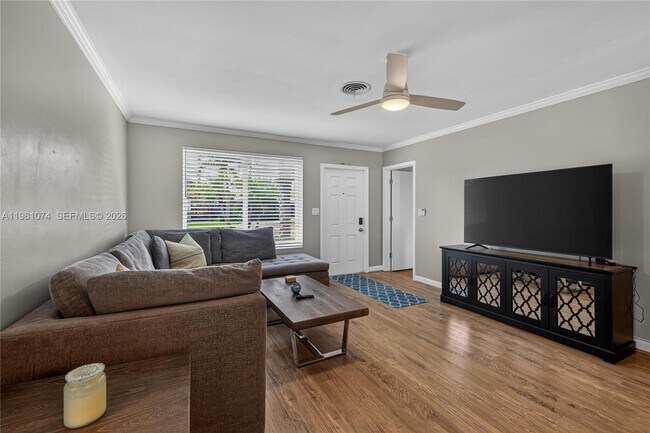 Building Photo - 2161 NE 62nd Ct