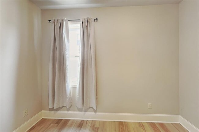 Building Photo - 2099 Apple Orchard Way