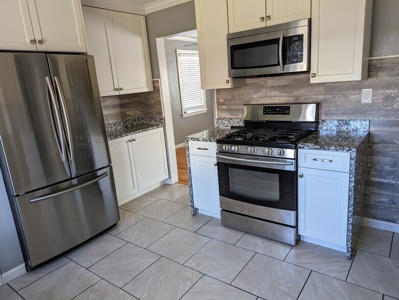 Building Photo - 7417 Morganford Rd