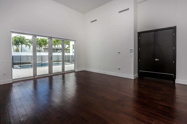 Building Photo - 3402 NW 83rd St