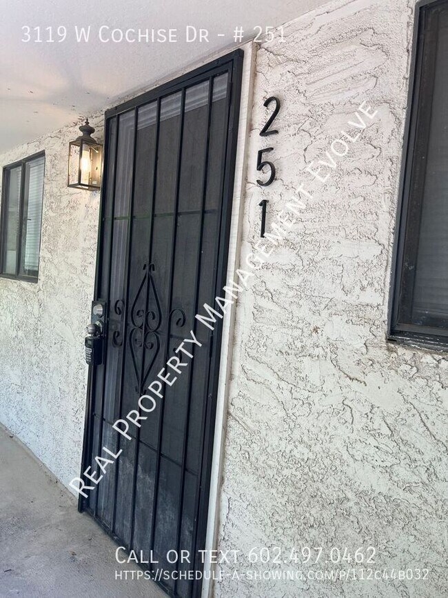 Building Photo - 3119 W Cochise Dr