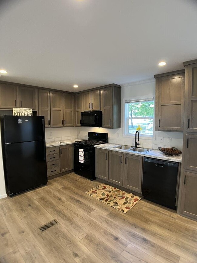 Building Photo - 12710 Granger Ct