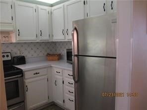 Building Photo - 52 Woodland Dr