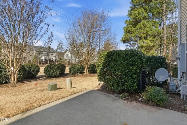 Building Photo - 956 Shining Wire Way