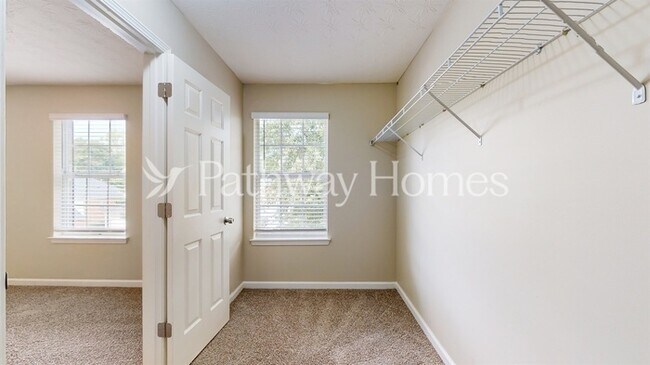 Building Photo - 808 Winsap Dr