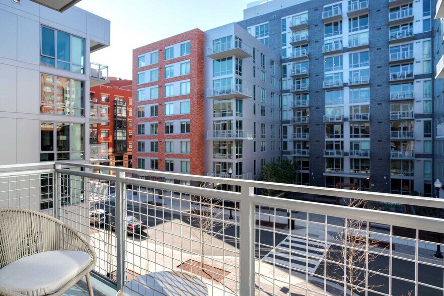 Building Photo - 1122 N Hudson St