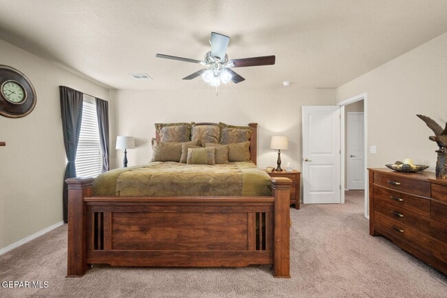 Building Photo - 3825 Loma Reina