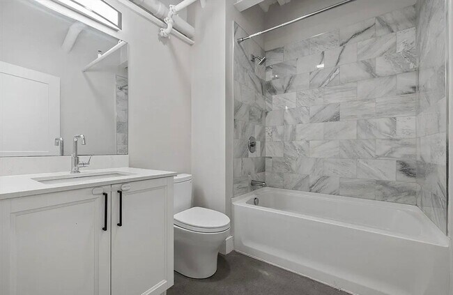 Building Photo - 305 Webster Ave