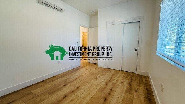Building Photo - 4104 16th Ave