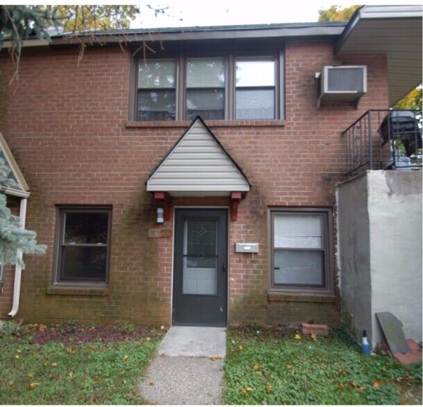 Building Photo - 310 Hoffnagle st