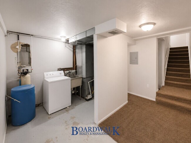 Building Photo - 1016 E 3825 S