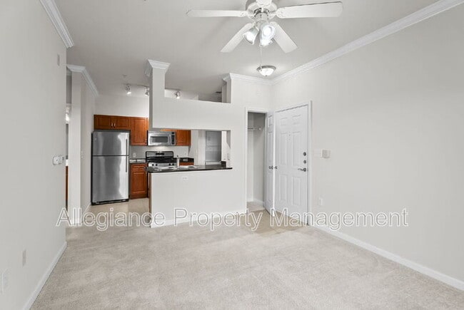 Building Photo - 12929 Centre Park Cir