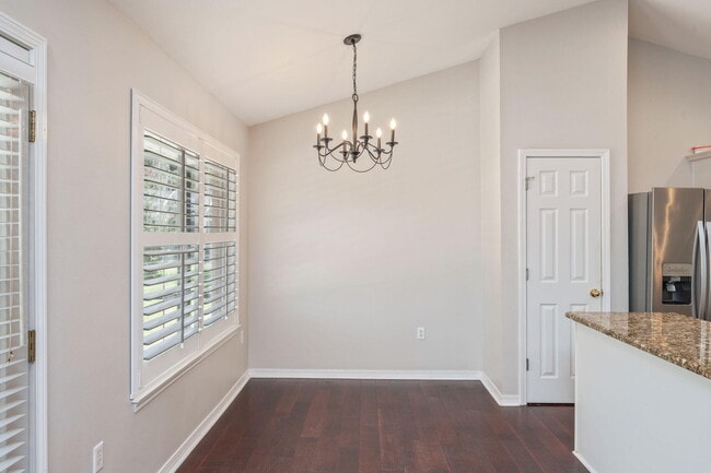 Building Photo - 1402 Ernest Hemingway Dr