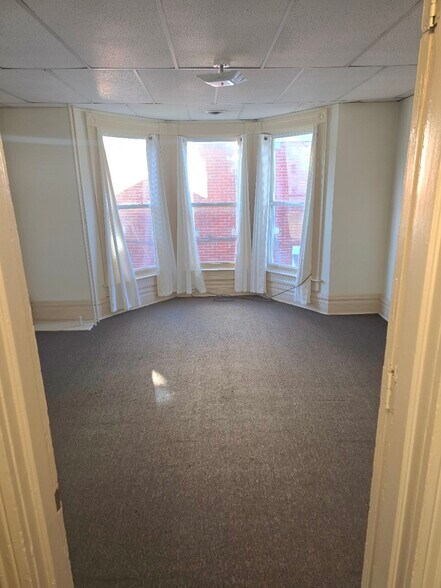 Building Photo - 2614 Broad Ave