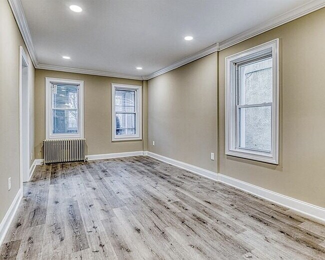 Building Photo - 3-Bed, 3-Bath in New Brunswick – Your Perfect Retreat!"