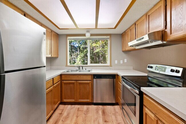 Building Photo - 12901 149th St E