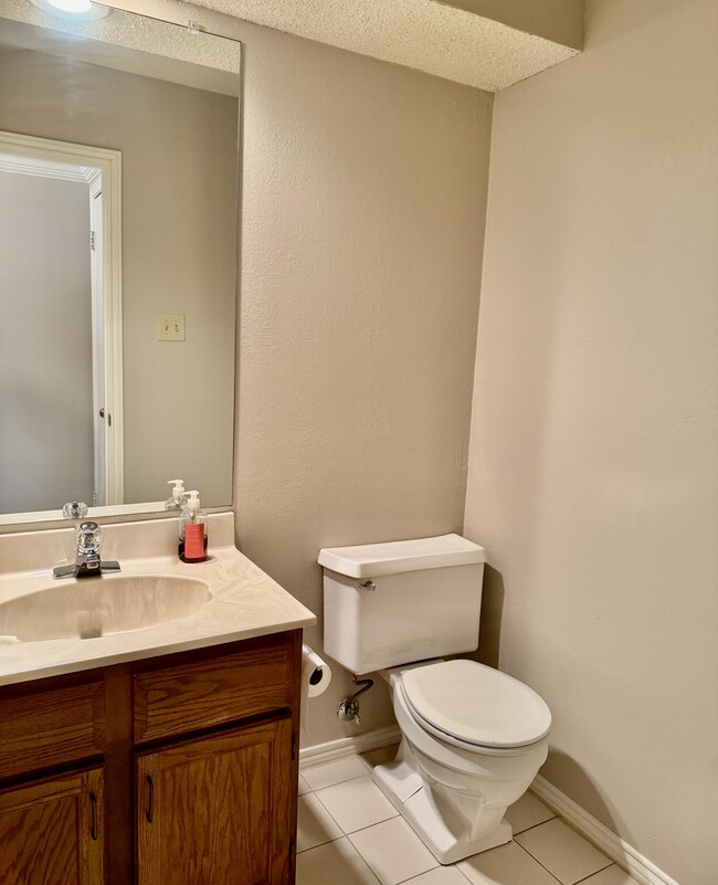 Building Photo - 3315 78th St