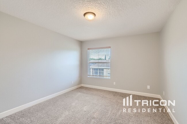 Building Photo - 3342 Gambel Oak Ct
