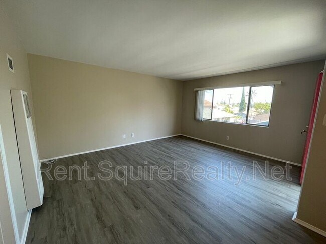 Building Photo - 414 N San Gabriel Ave