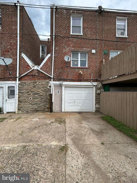 Building Photo - 6656 Blakemore St