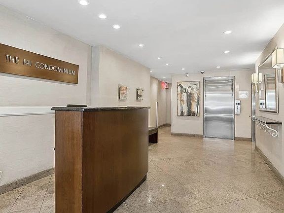 Building Photo - 141 E 55th St