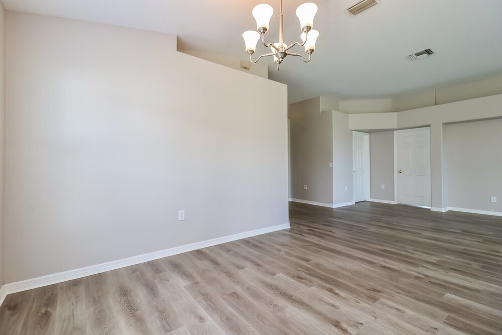 Building Photo - 4545 Marchmont Blvd